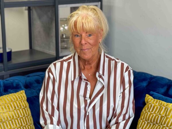 Lesley Barnfield