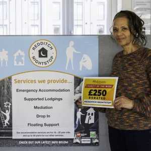 Oakmans £250 donation to Redditch Nightstop